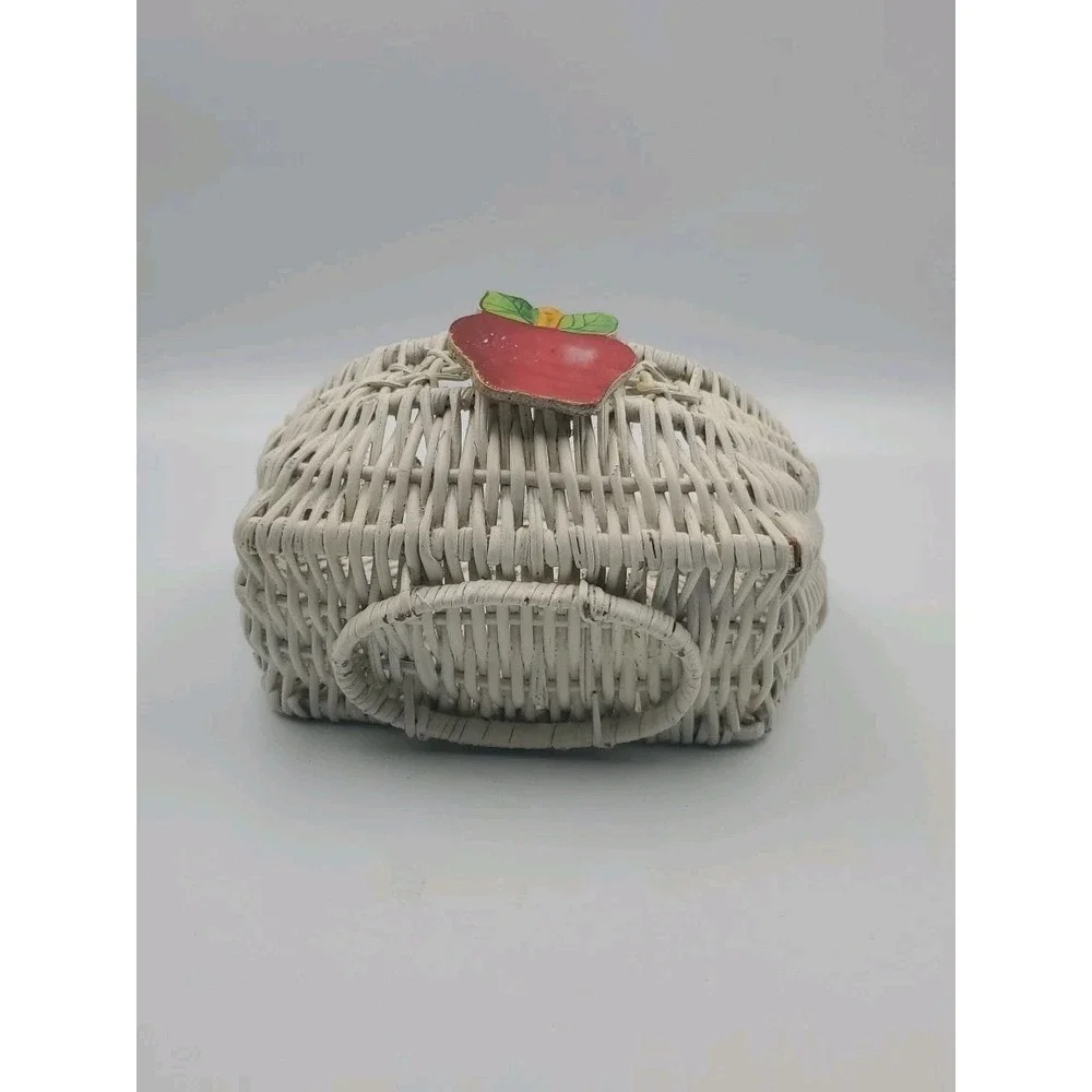 Vintage White Wicker Wall Or Standing Basket Organizer Fruit Mail Holder Rustic